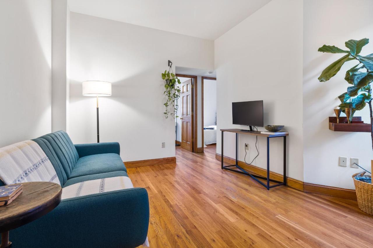 Central Living At Columbia University New York City Exterior photo